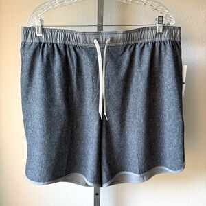 NWT Penguin Sport performance piping short size XL